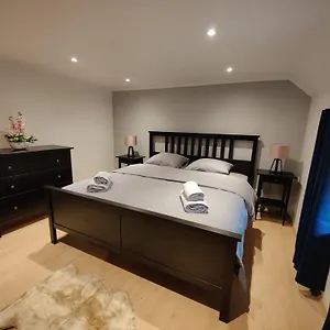 https://3-bedroom-apartment-in-the-center-of-larochette.luxembourghotelsguide.com