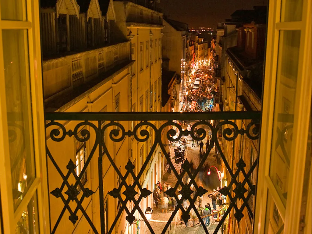 Lisbon Colours Bairro Alto Apartments